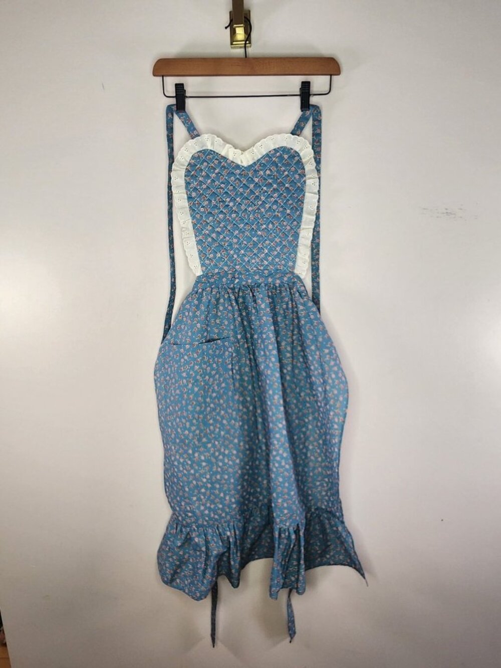 Cambridge Vintage Full Apron — Blue Floral, One Size | Cottagecore Kitchen Pinaf